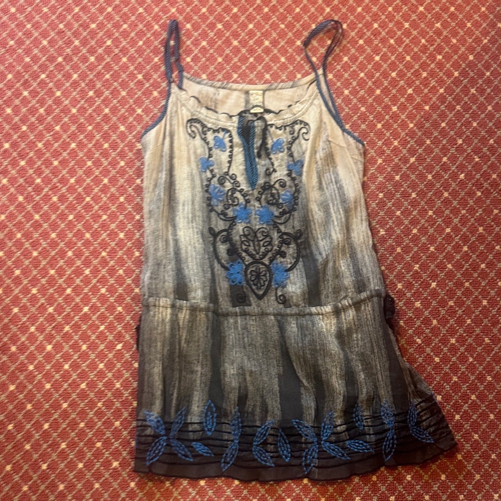 Free People size 2 Embroidered Sleeveless Top - Black and Blue